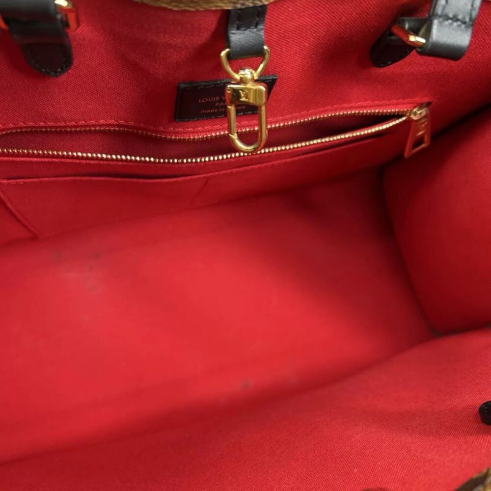 Louis Vuitton Women Pre-Loved Bag Very Good Condition - Picture 4 of 4